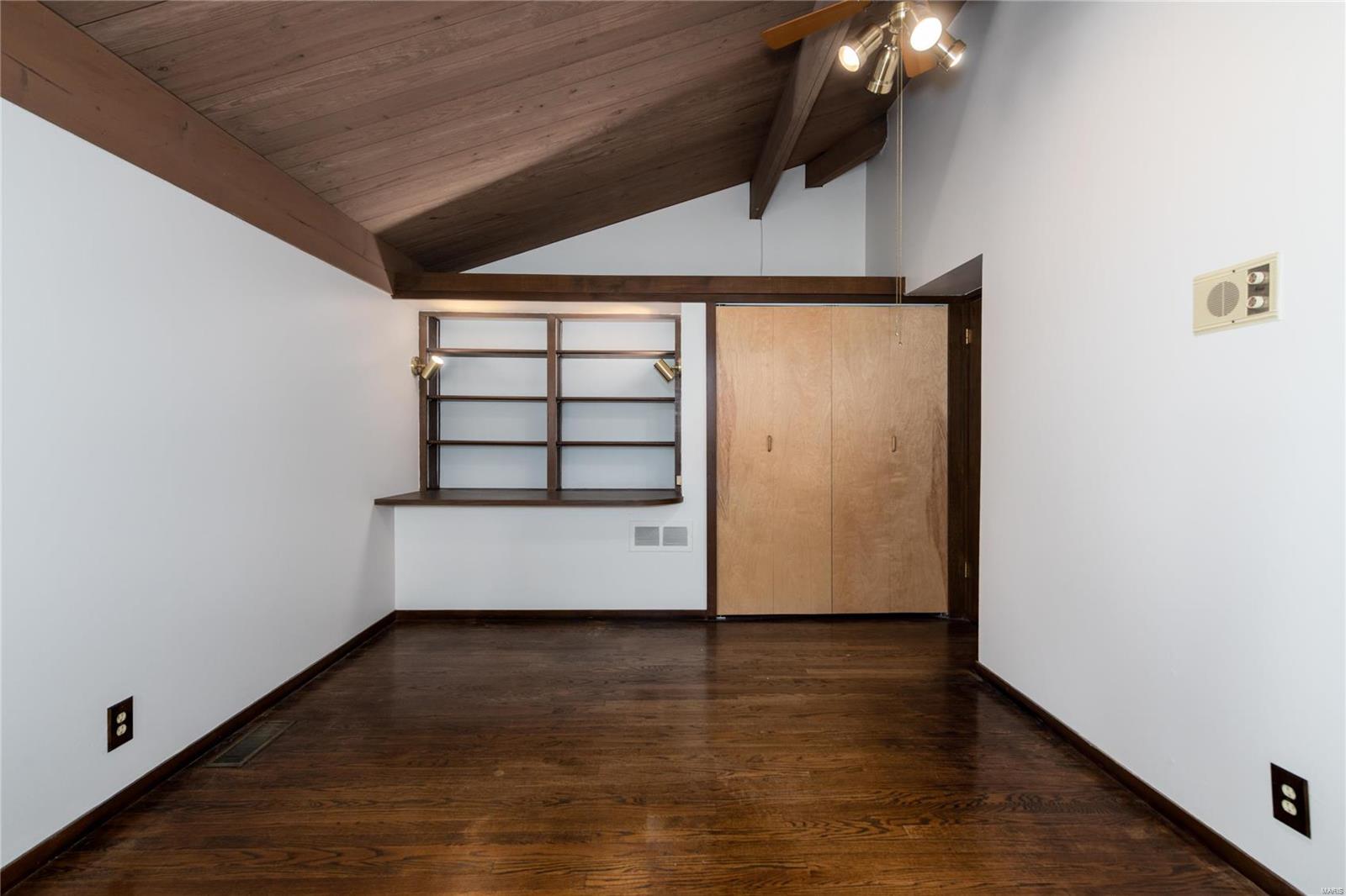 Sherwyn Lane - Residential