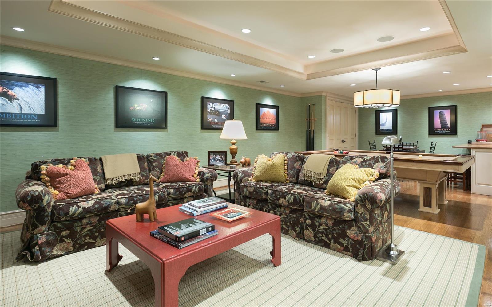 Warson Hills - Residential