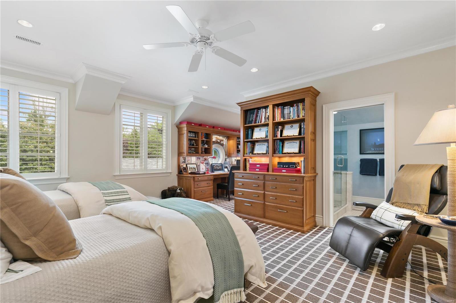 Warson Hills - Residential