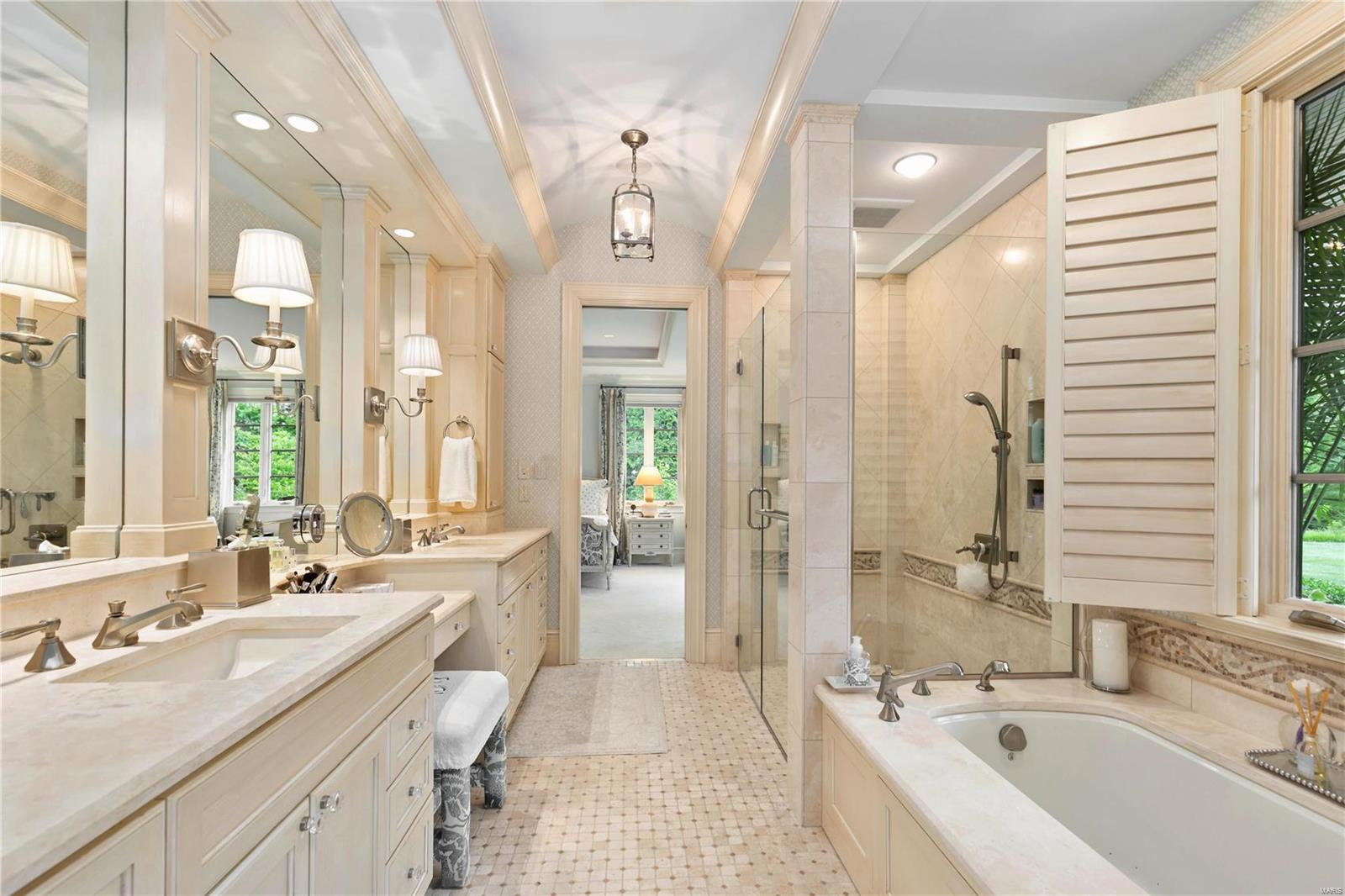 Warson Hills - Residential