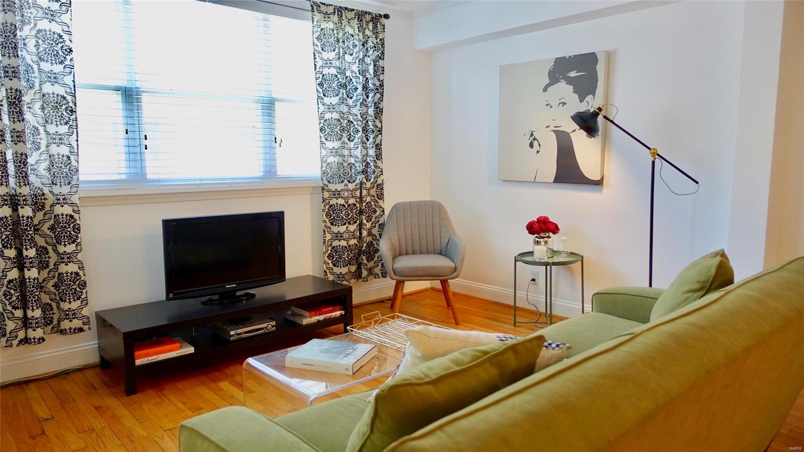 7569-7571 Buckingham Condo - Residential
