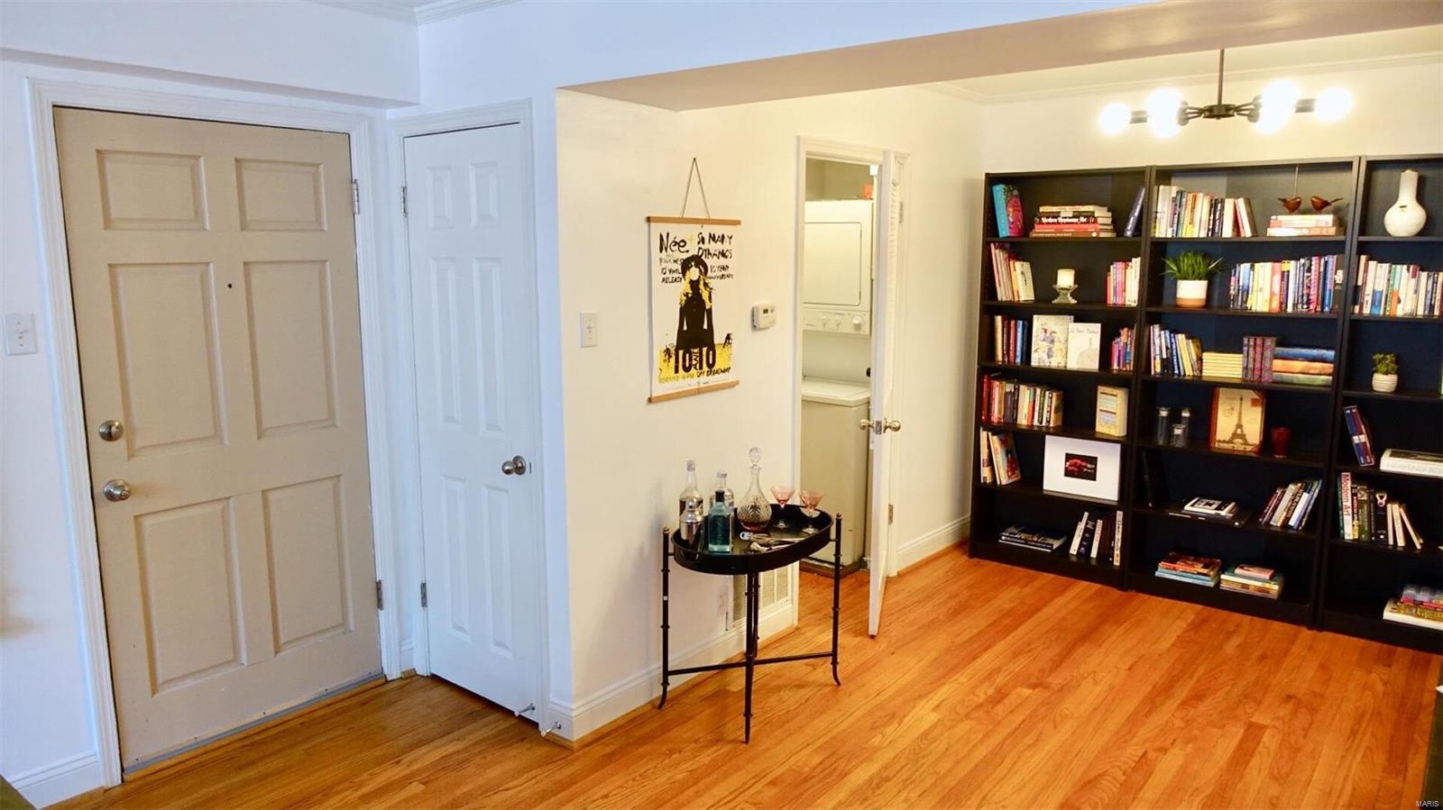 7569-7571 Buckingham Condo - Residential