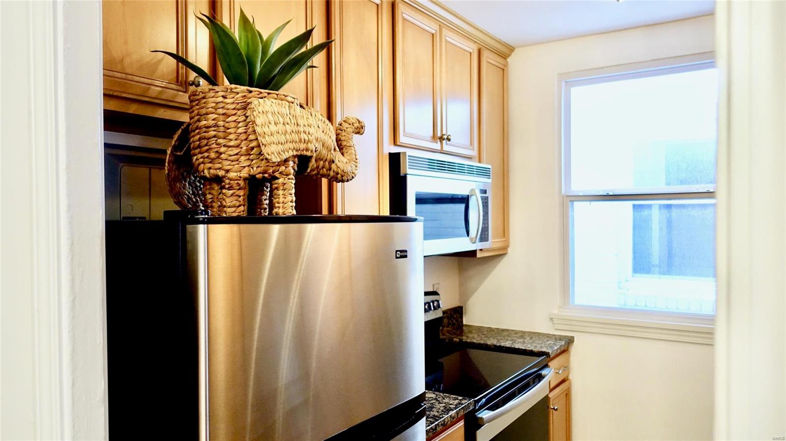 7569-7571 Buckingham Condo - Residential