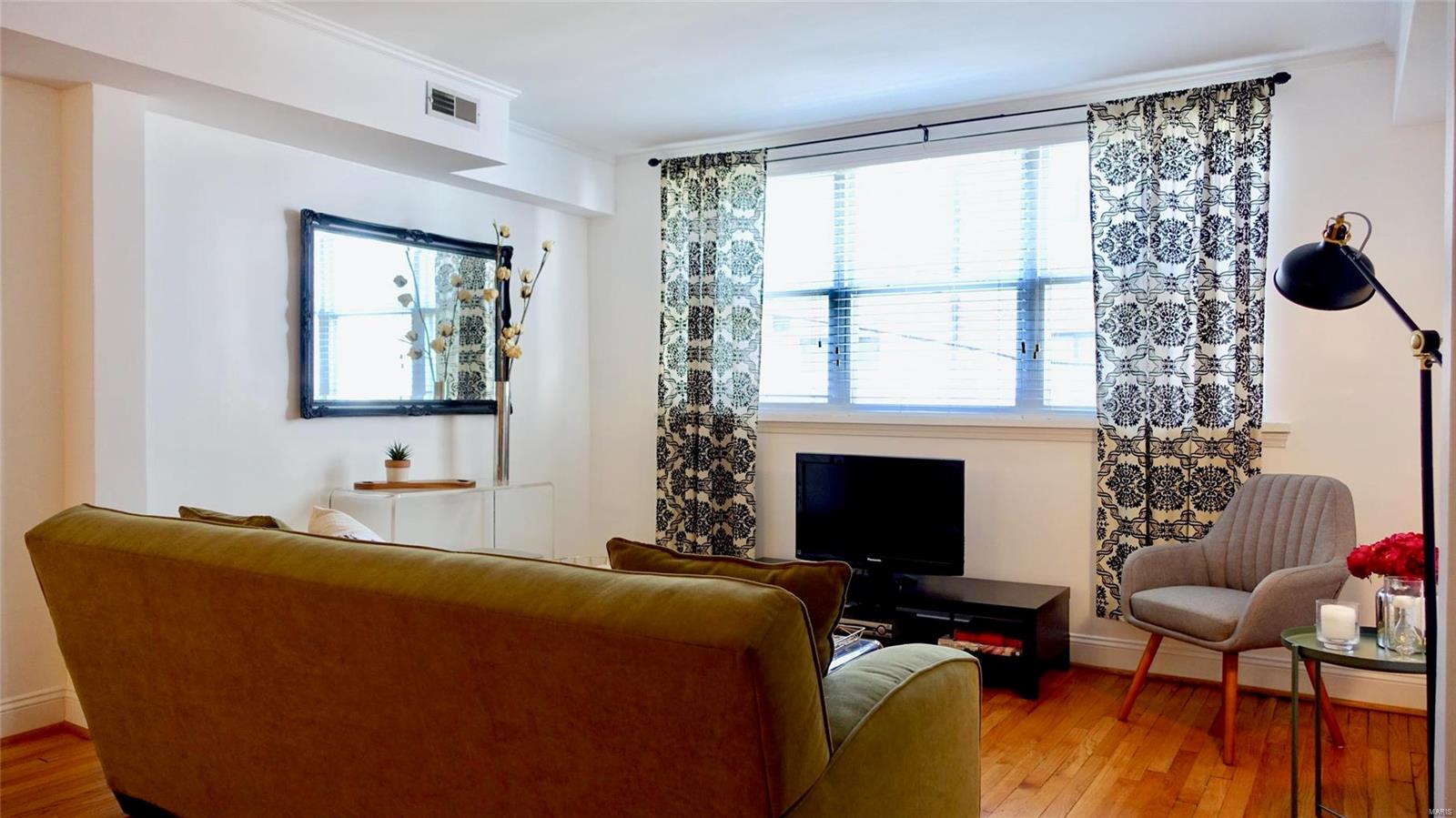7569-7571 Buckingham Condo - Residential