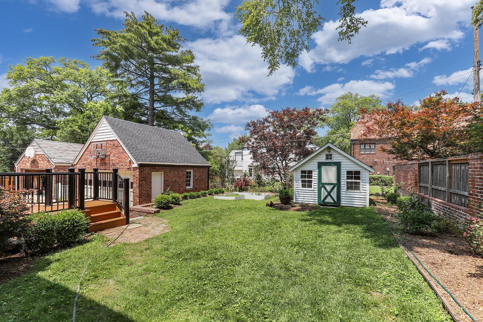 Davis Place - Residential