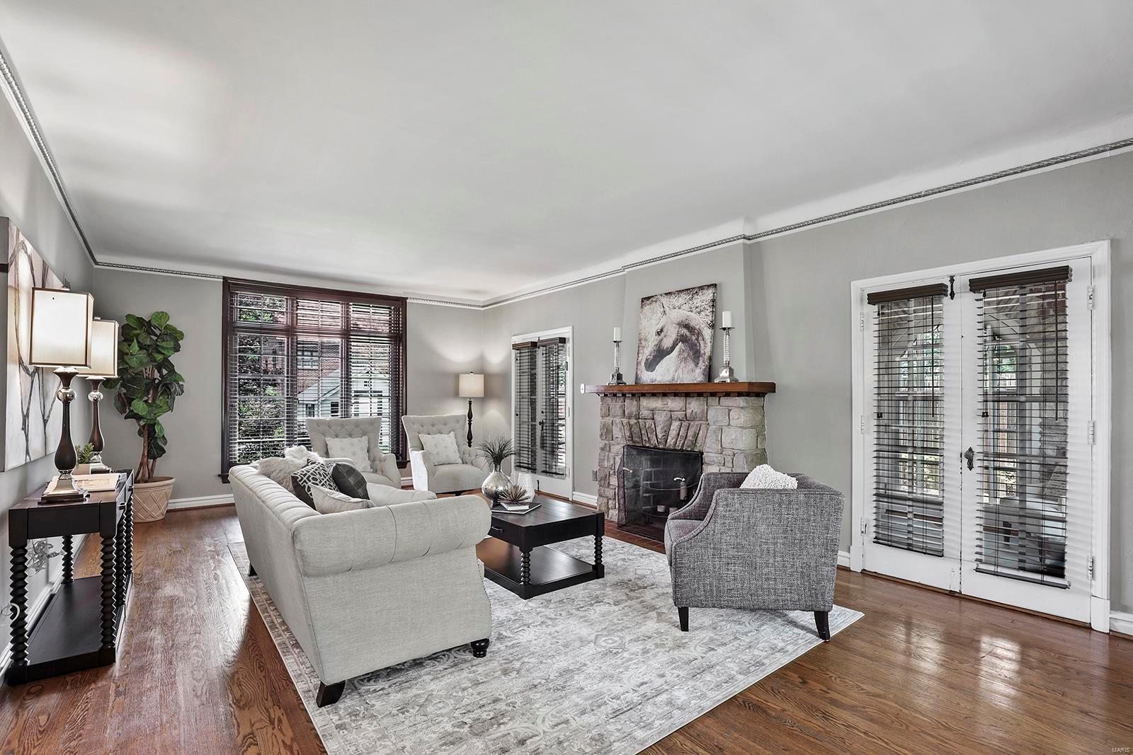 Davis Place - Residential