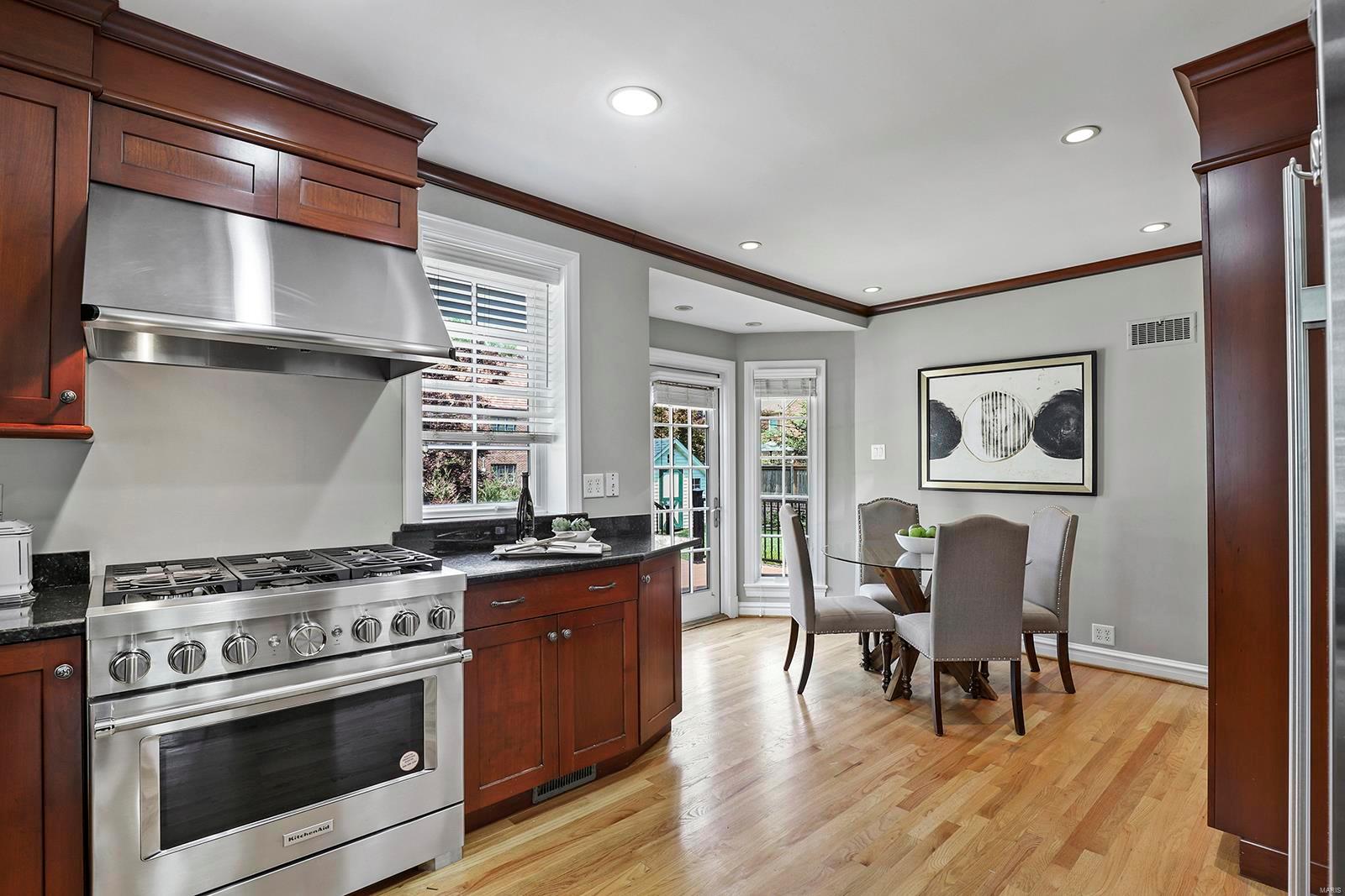 Davis Place - Residential