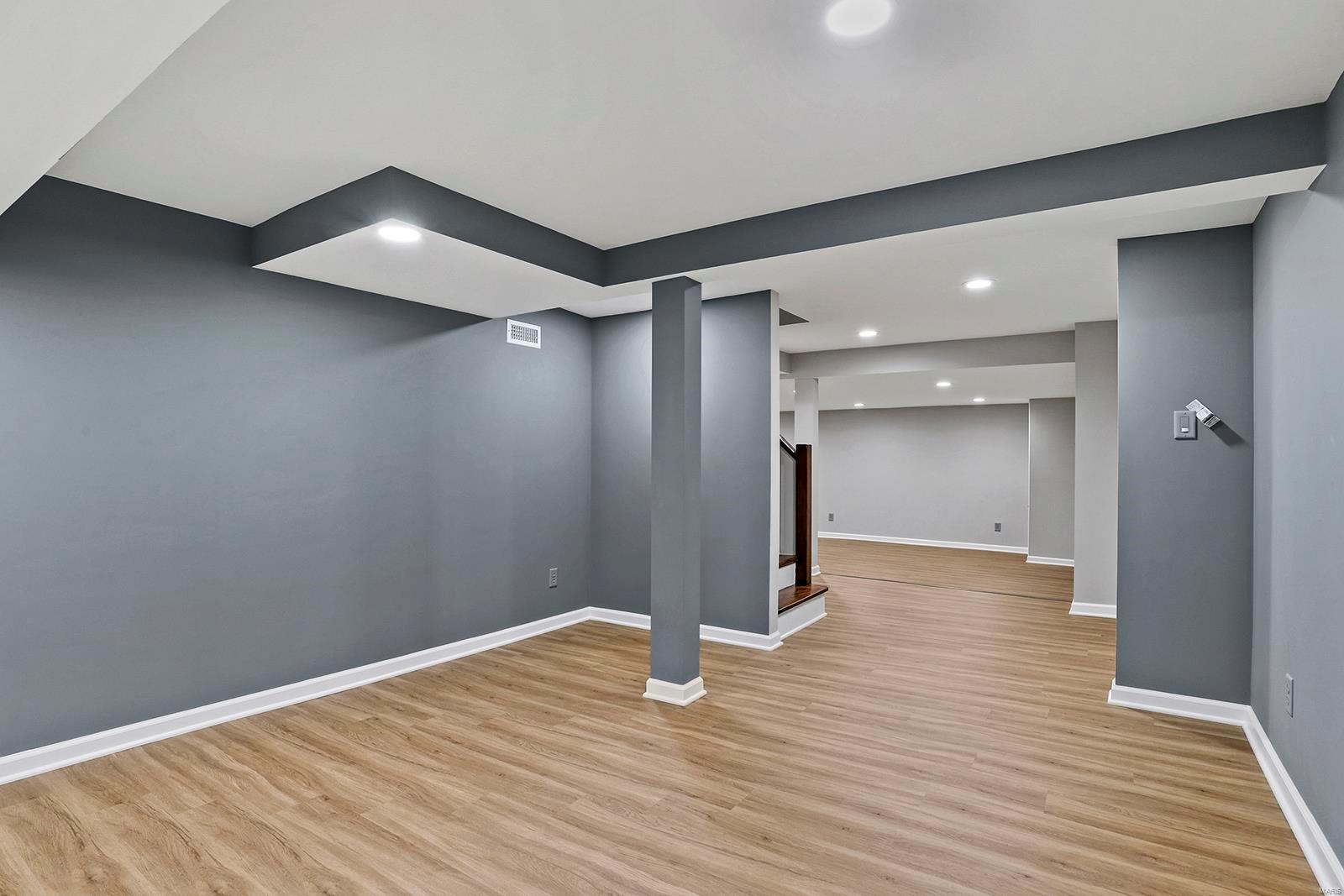 Davis Place - Residential