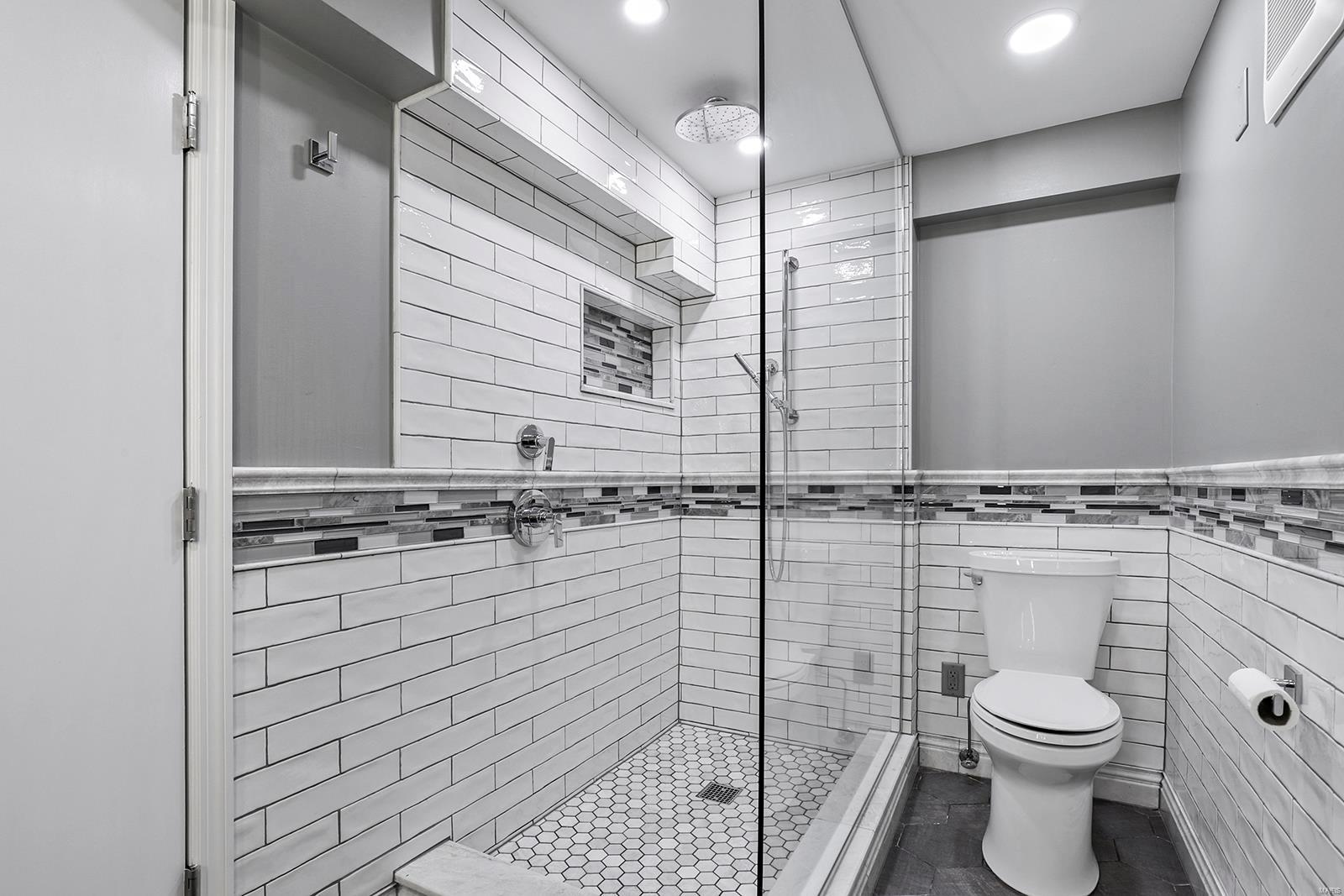 Davis Place - Residential