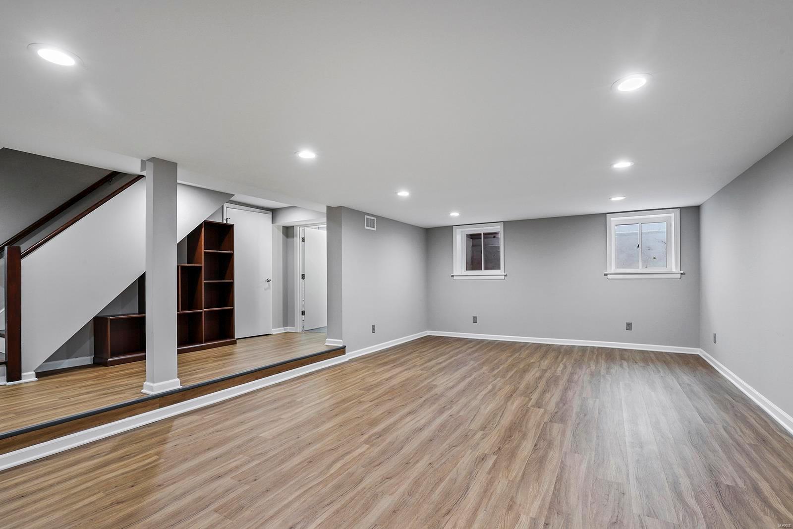 Davis Place - Residential