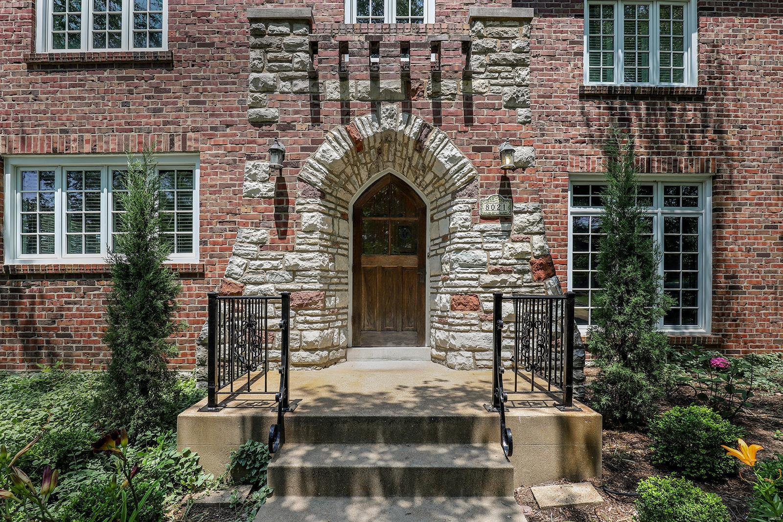 Davis Place - Residential