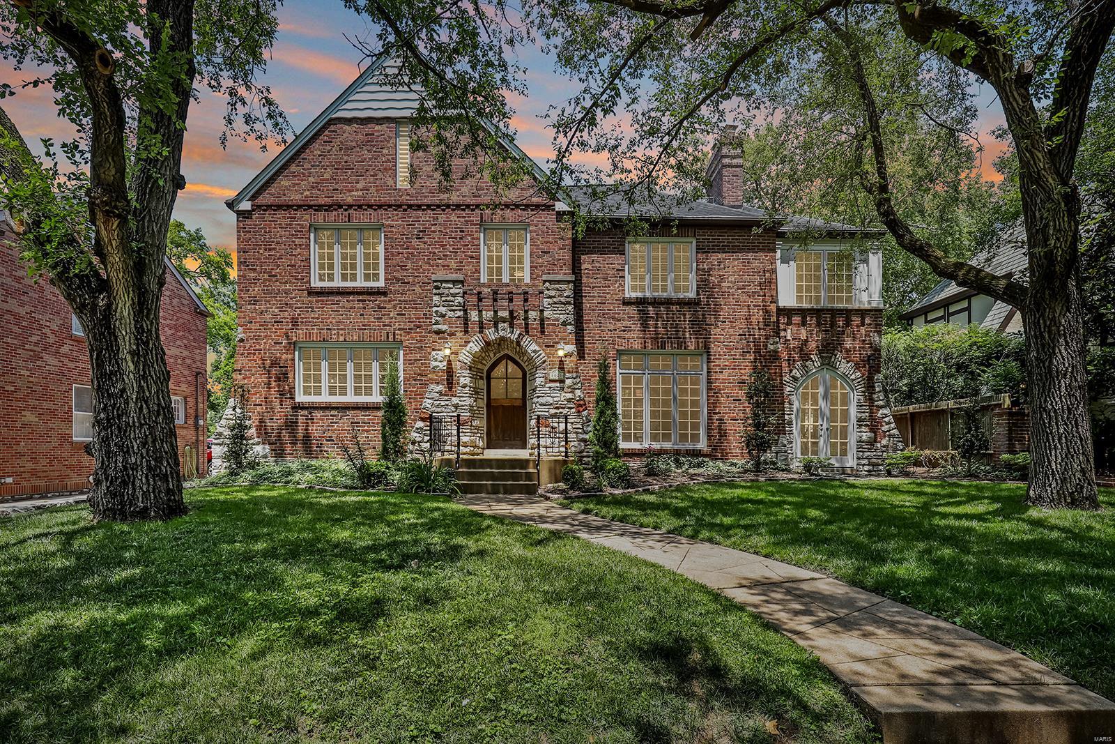 Davis Place - Residential