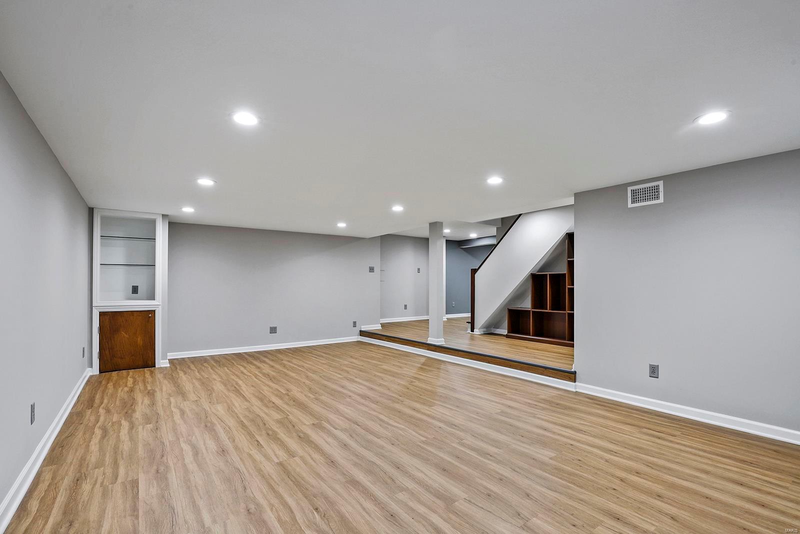 Davis Place - Residential