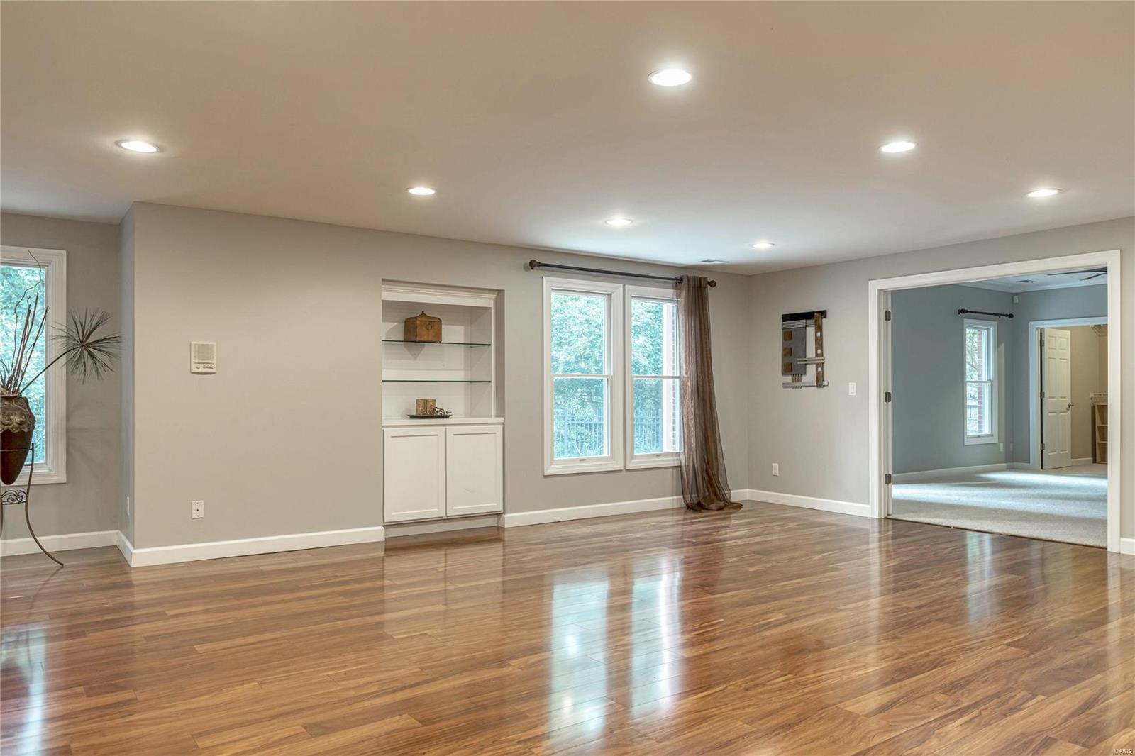 Topping Pointe Estates - Residential