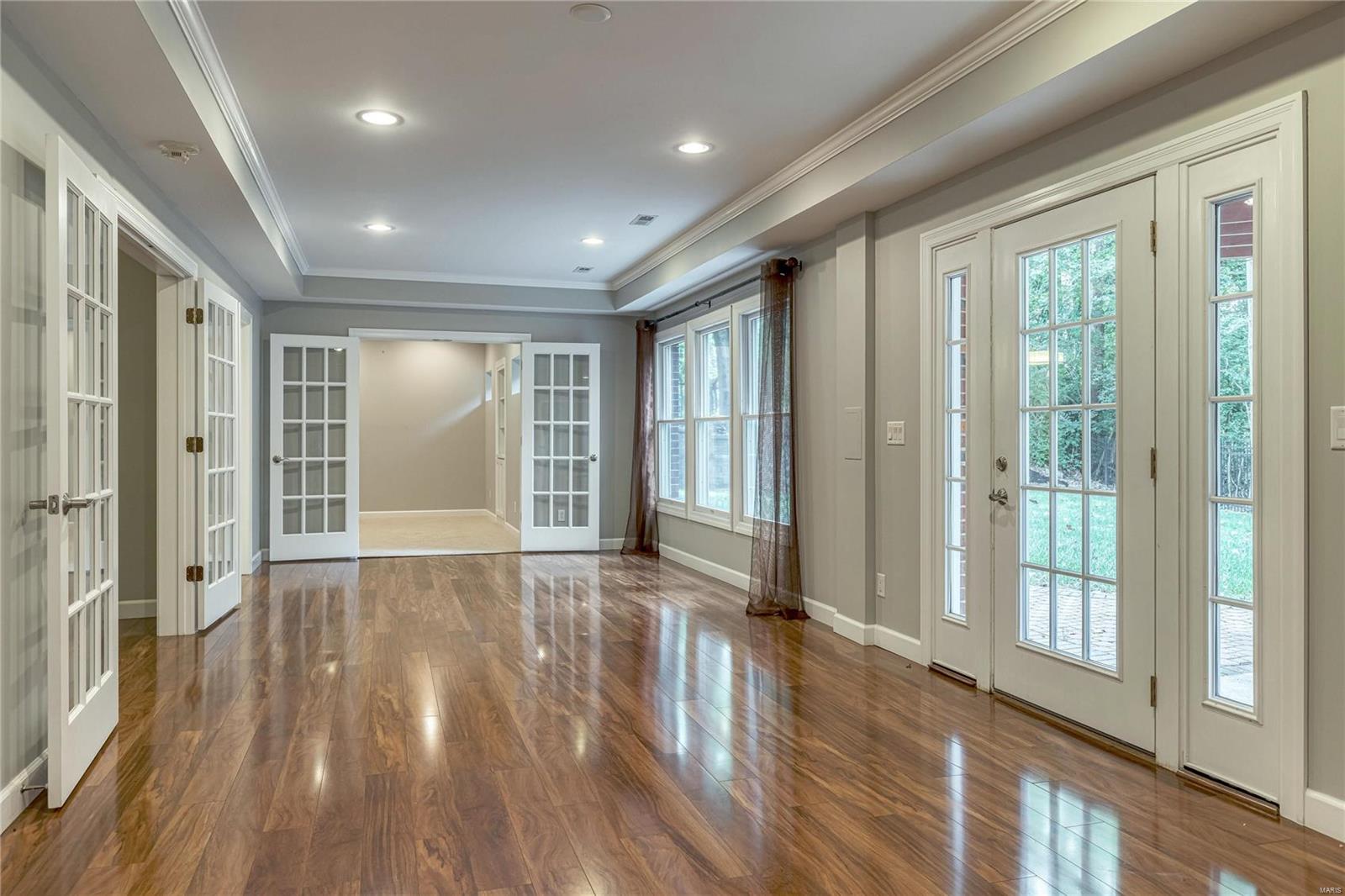 Topping Pointe Estates - Residential