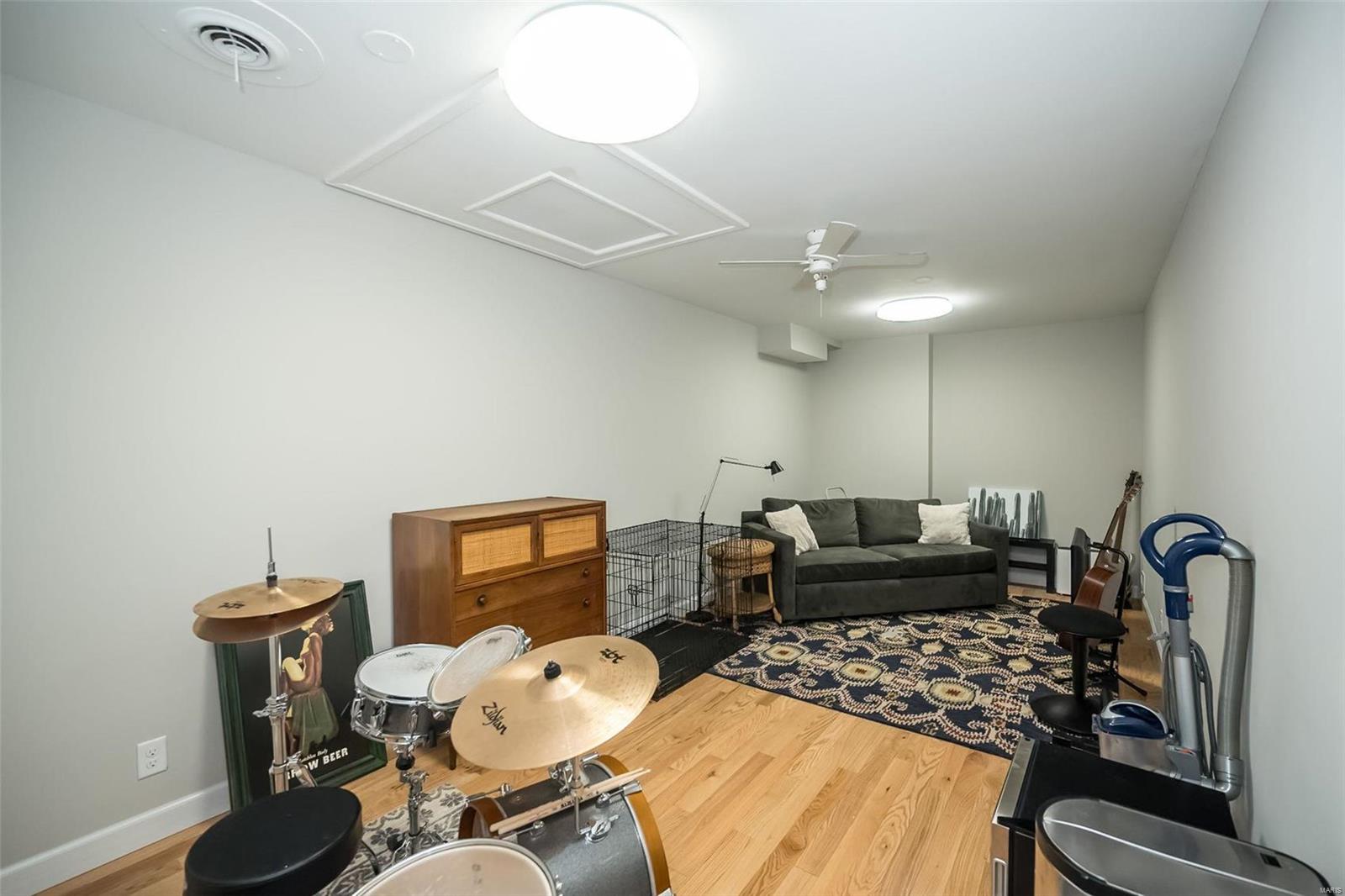 Cambridge Townhome - Residential