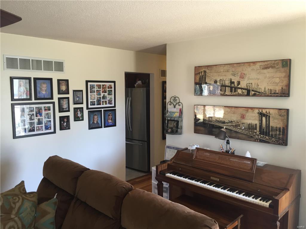 Foxrun 2 - Residential