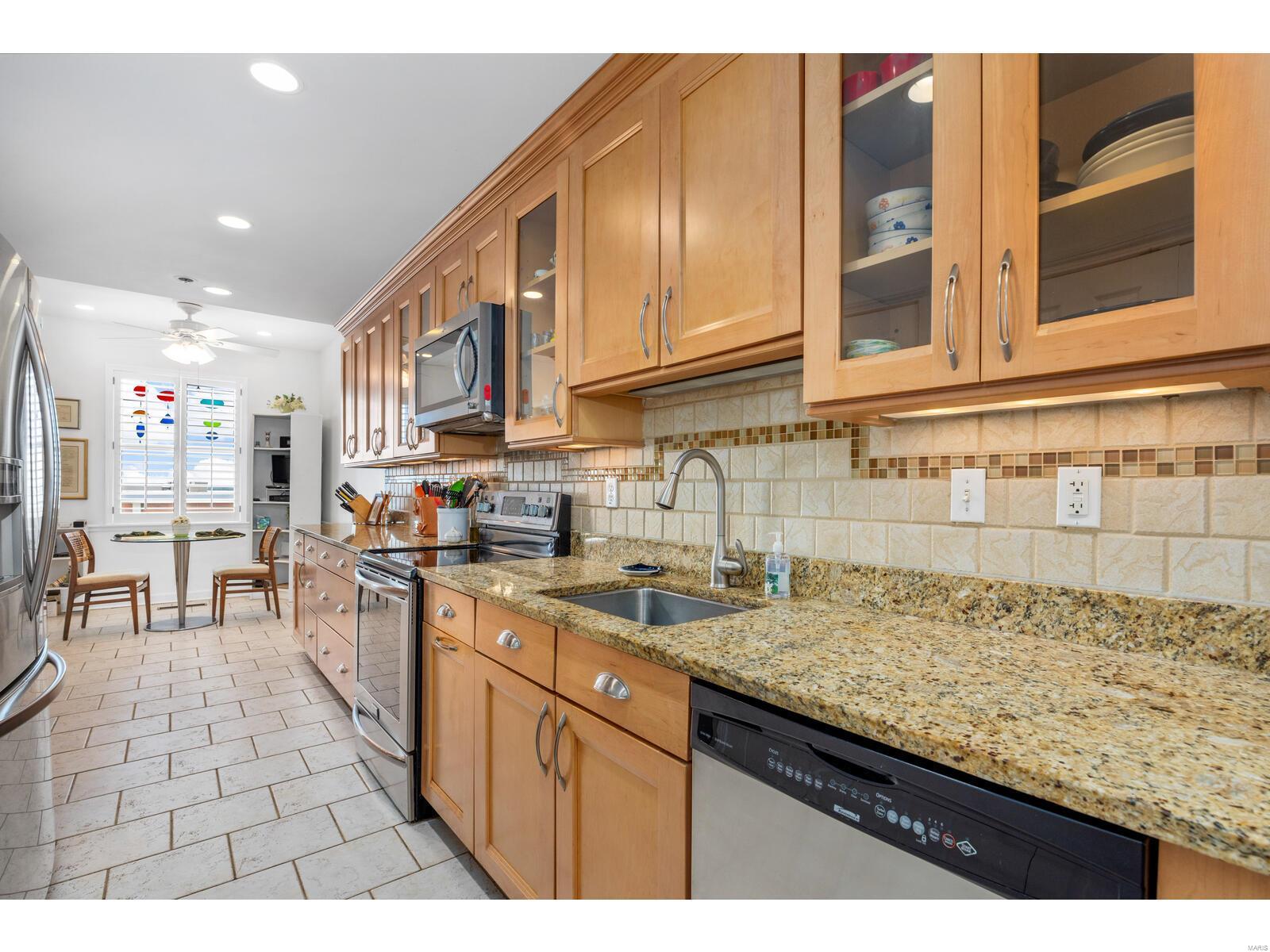 Eight-One- Six South Hanley Condominuim - Residential