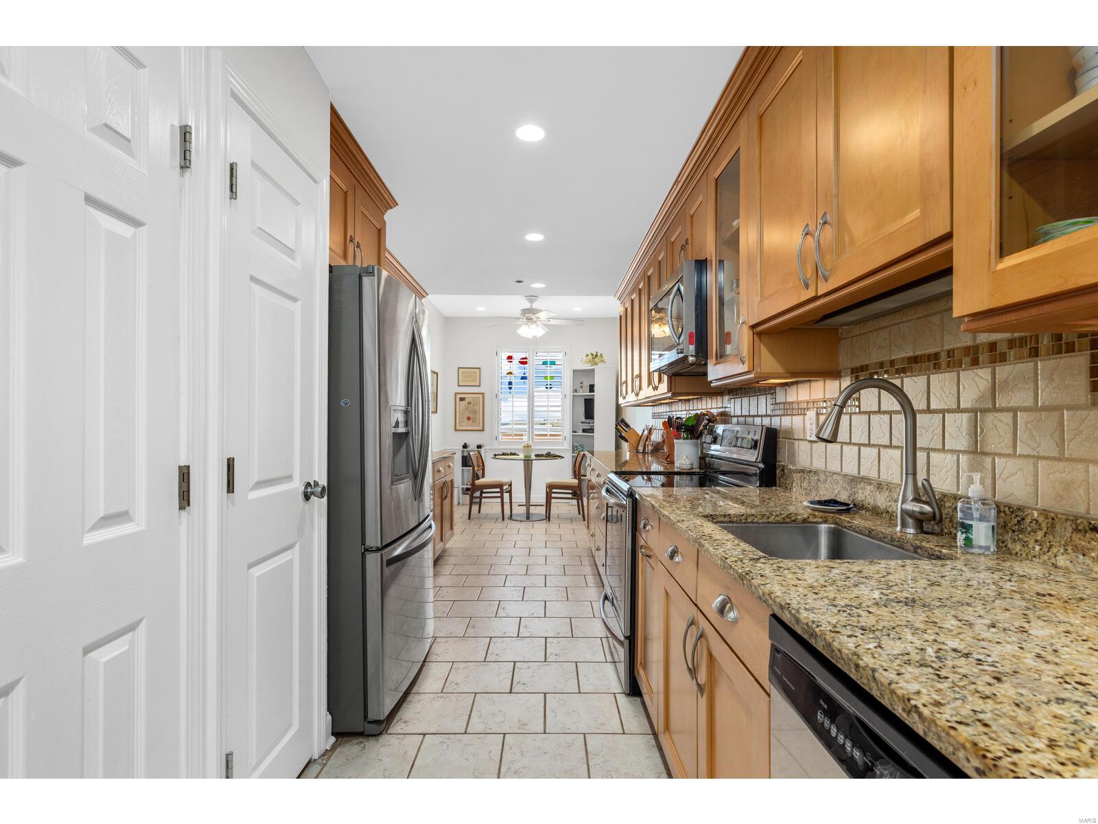 Eight-One- Six South Hanley Condominuim - Residential