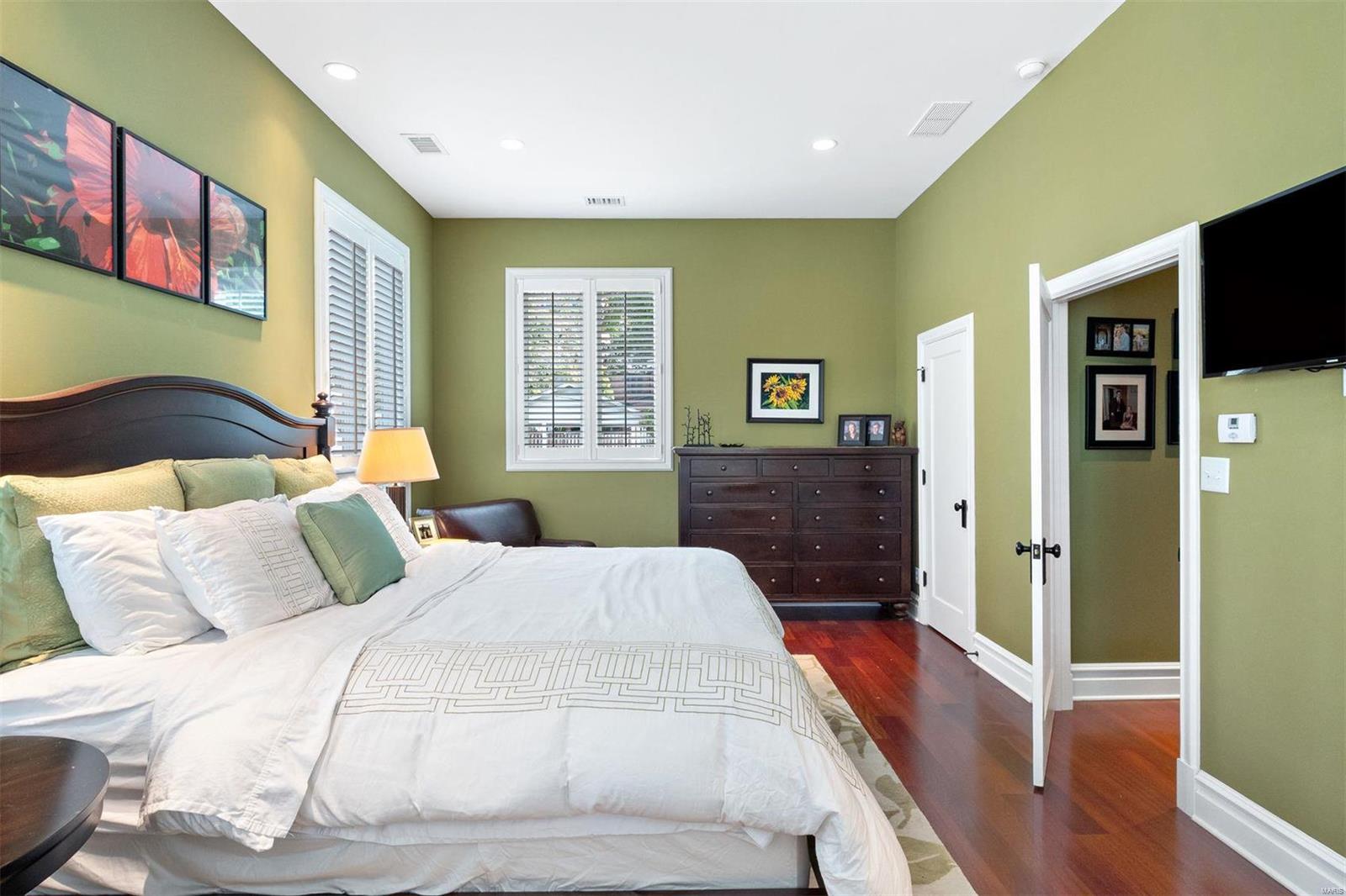 Davis Place - Residential