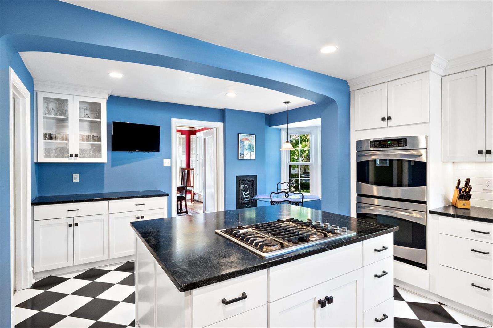 Davis Place - Residential