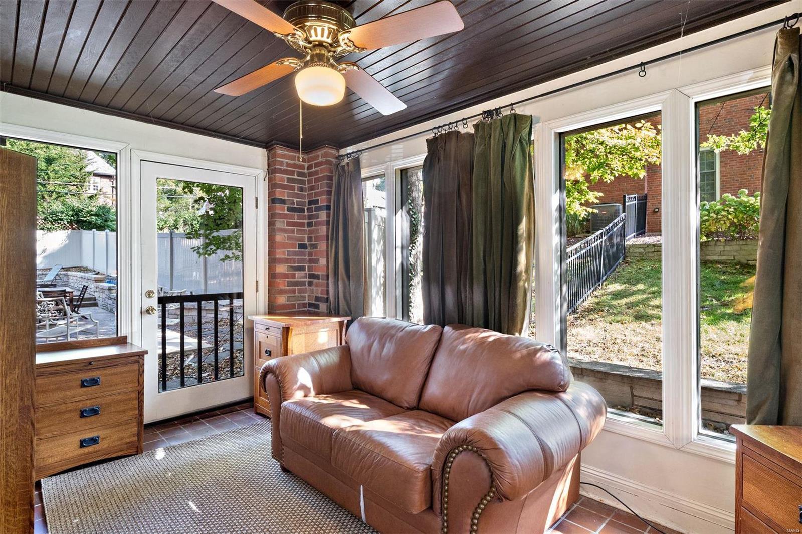 Davis Place - Residential