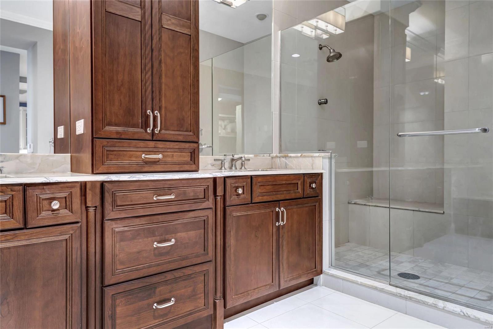 Crescent Condo - Residential