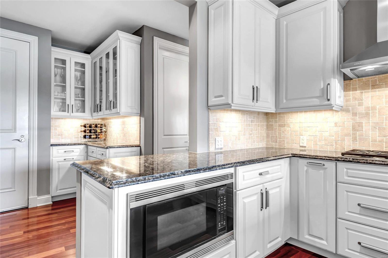 Crescent Condo - Residential