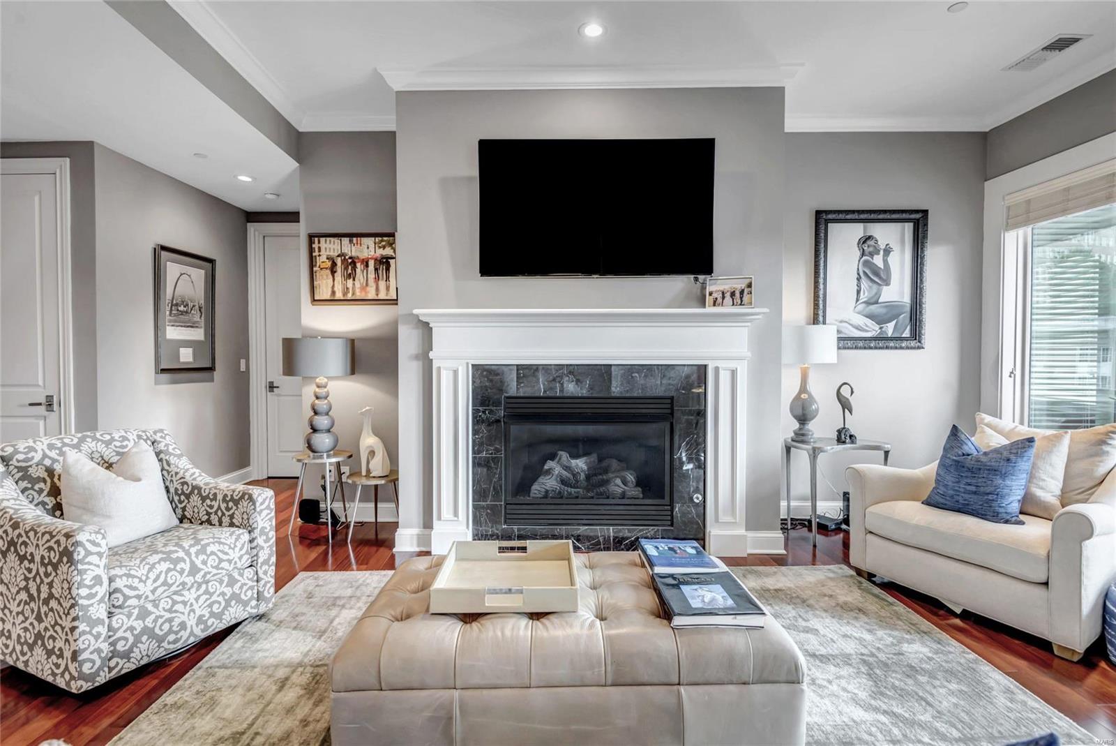 Crescent Condo - Residential