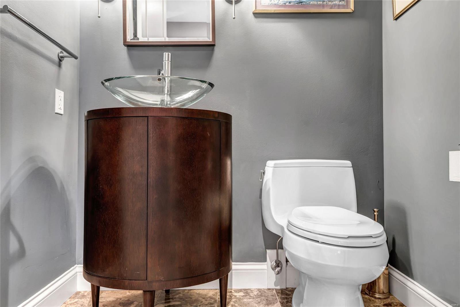 Crescent Condo - Residential