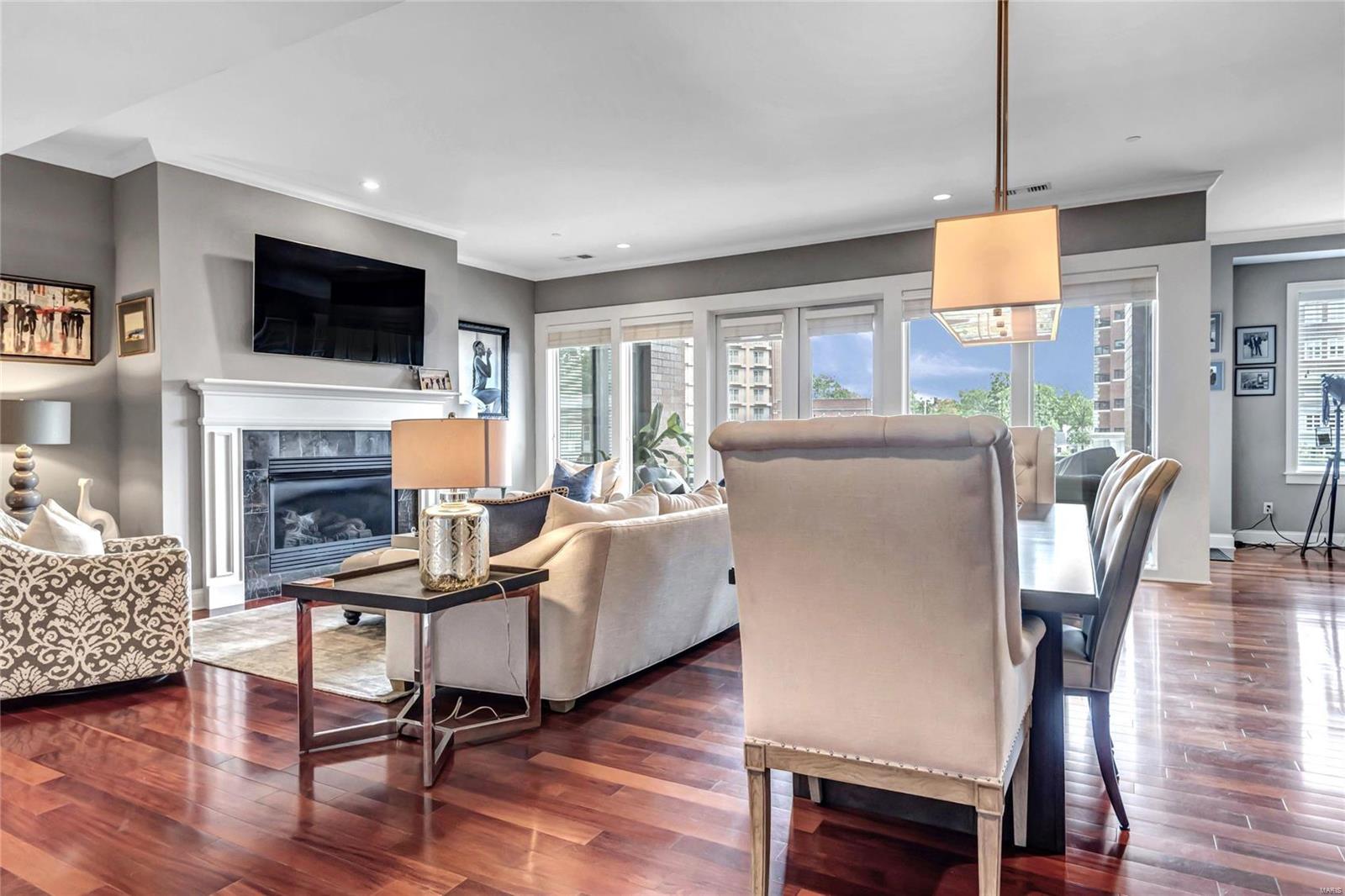 Crescent Condo - Residential