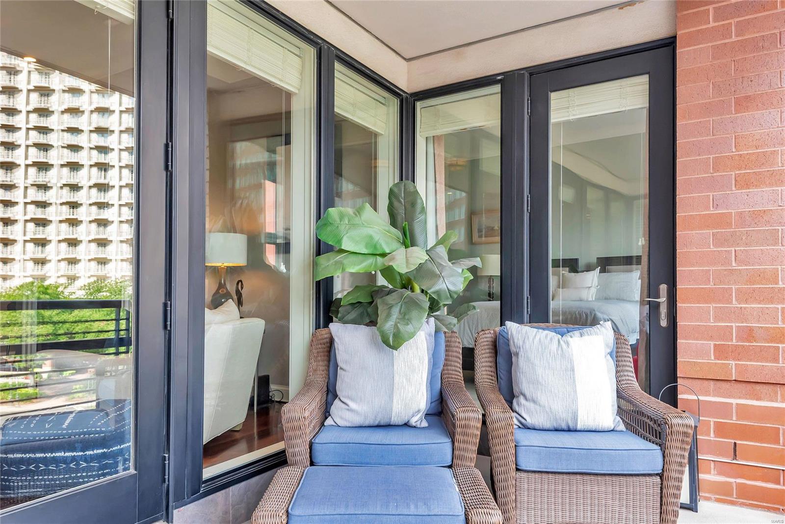 Crescent Condo - Residential