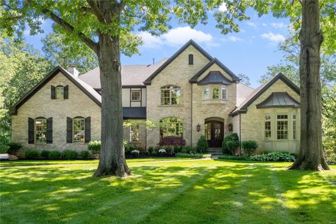 Photo of 11 Glen Abbey Drive, Frontenac, MO 63131 (MLS # 23029303)