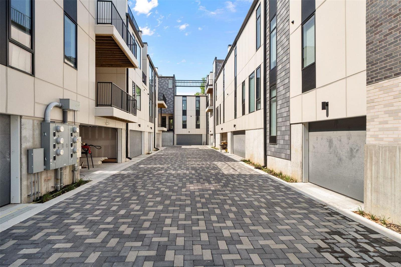 Artizen on West Pine - Residential