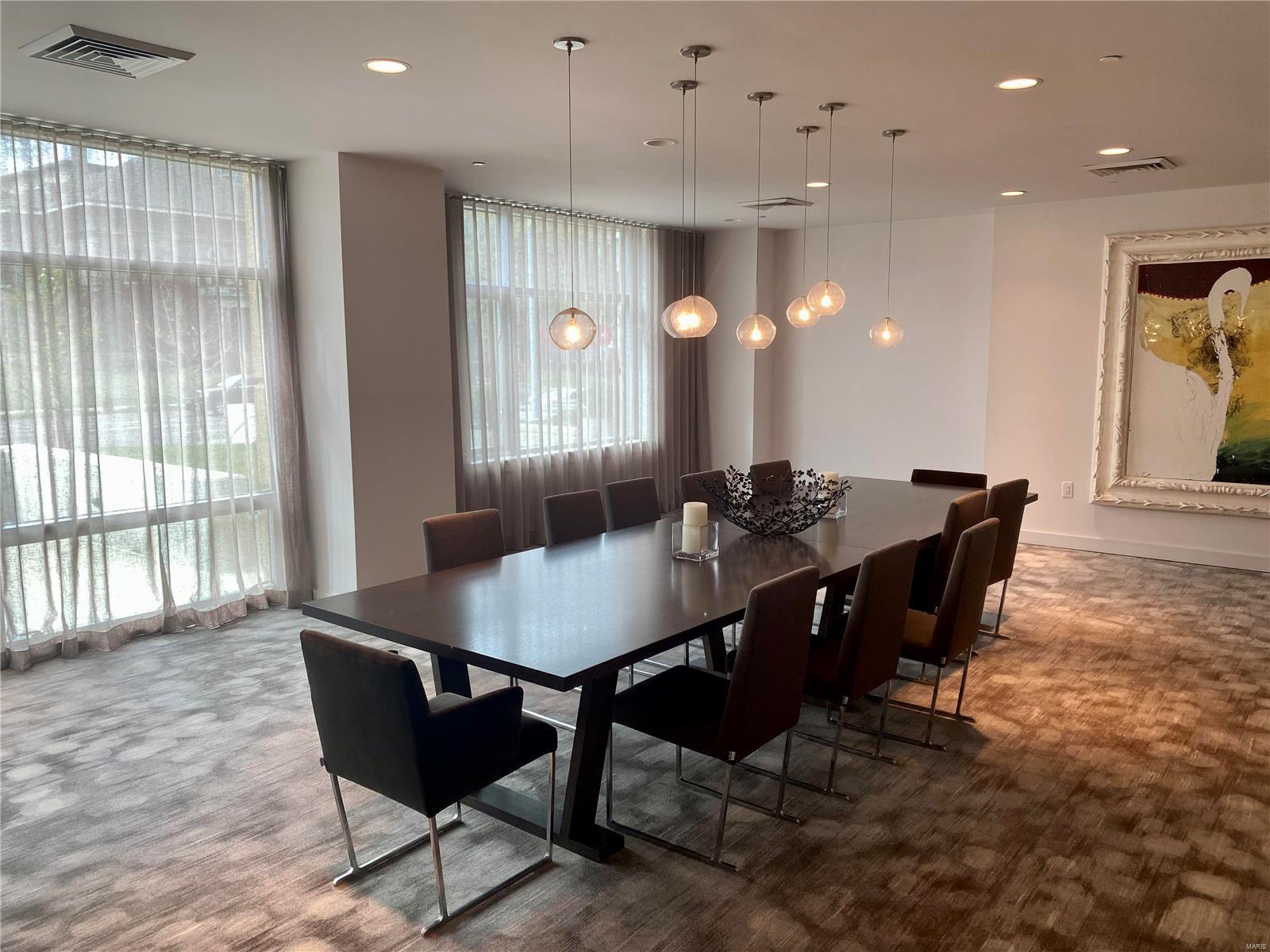 4545 Lindell Condo - Residential