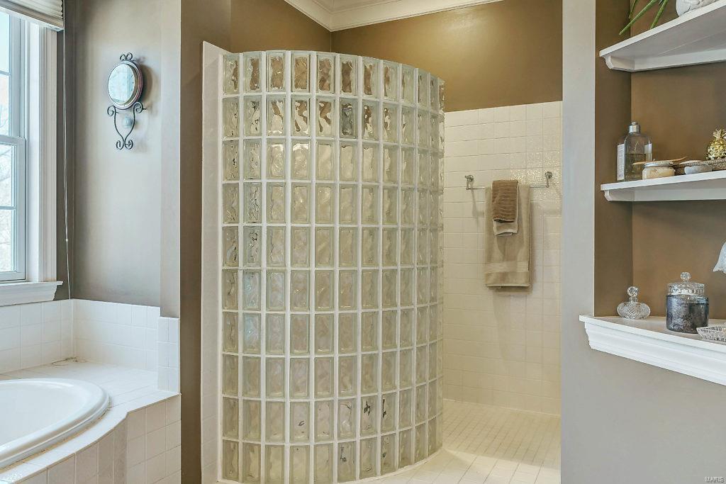 Three Sisters Farm 1 - Residential