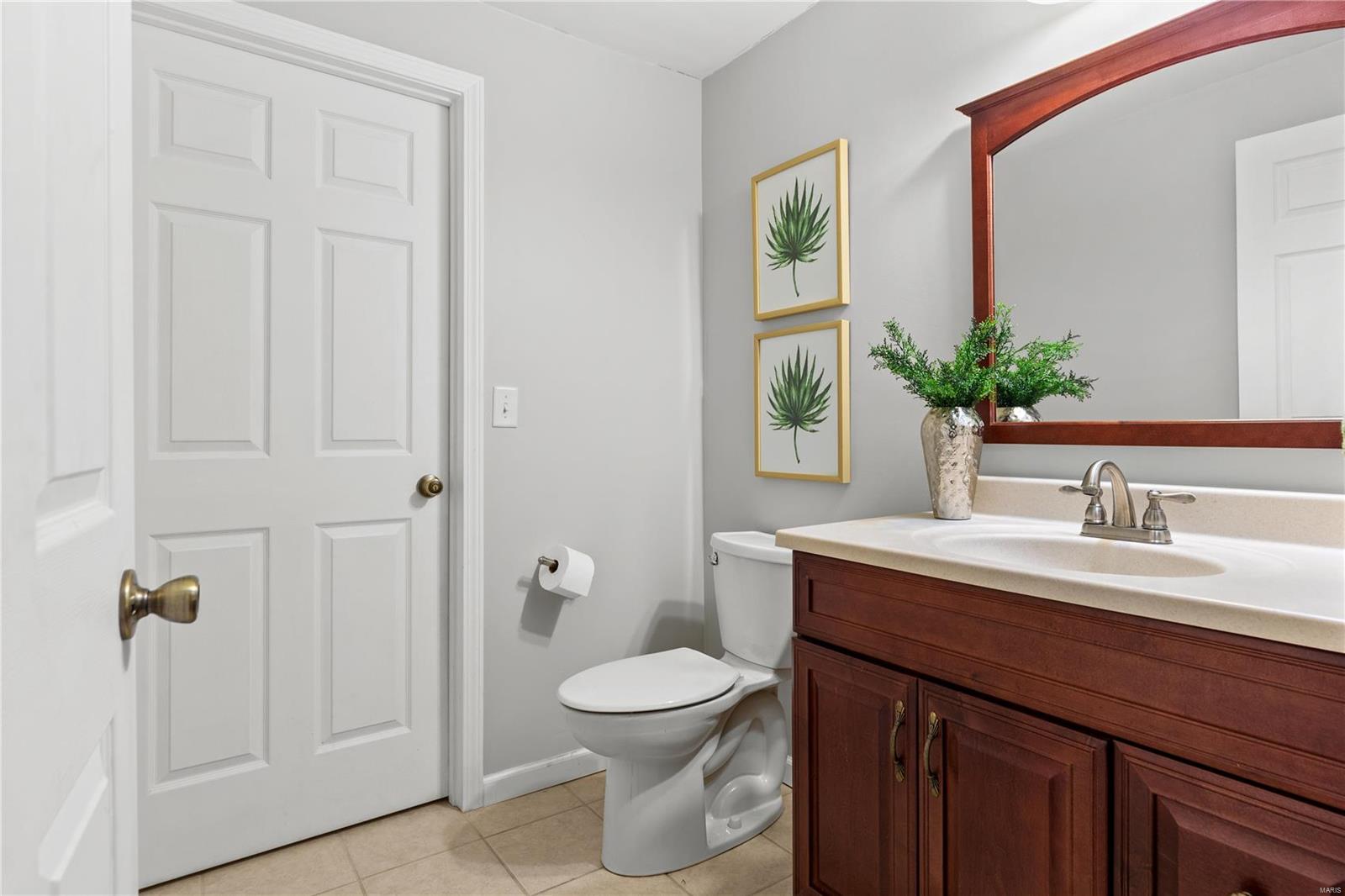 St Peters, Missouri 63376, United States, 4 Bedrooms Bedrooms, ,3 BathroomsBathrooms,Residential,Pending,28440