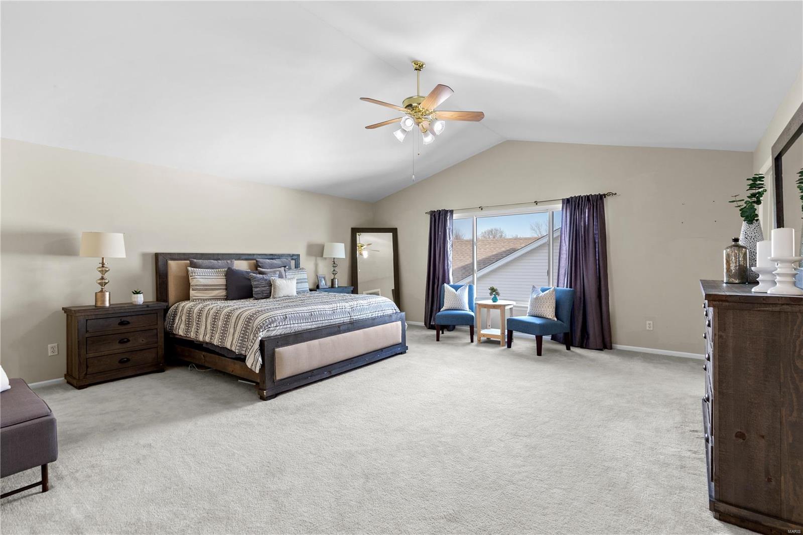 St Peters, Missouri 63376, United States, 4 Bedrooms Bedrooms, ,3 BathroomsBathrooms,Residential,Pending,28440