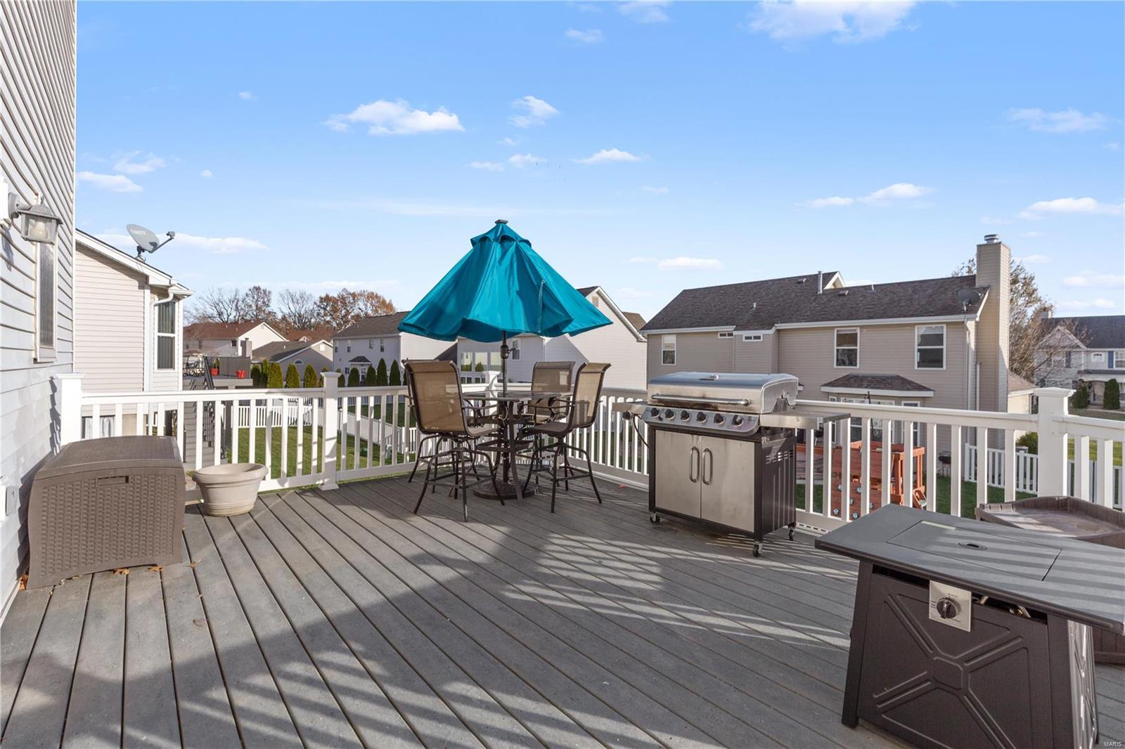 St Peters, Missouri 63376, United States, 4 Bedrooms Bedrooms, ,3 BathroomsBathrooms,Residential,Pending,28440