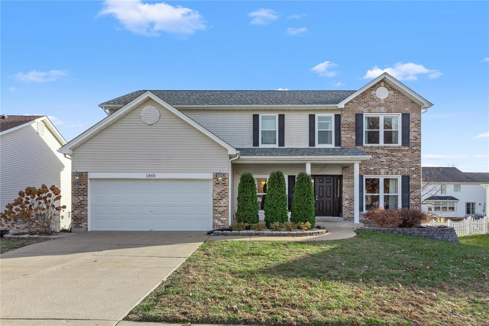 St Peters, Missouri 63376, United States, 4 Bedrooms Bedrooms, ,3 BathroomsBathrooms,Residential,Pending,28440