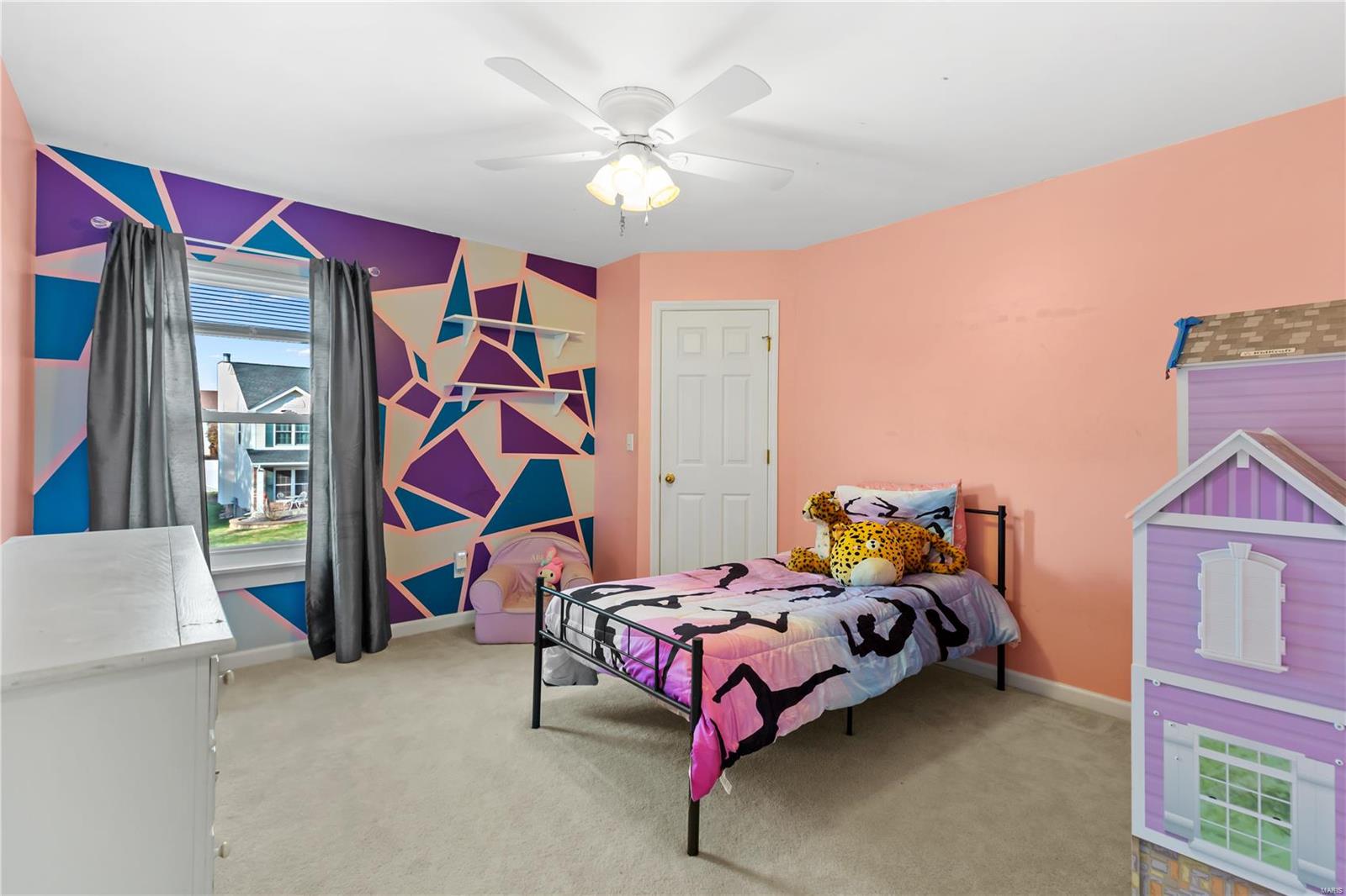 St Peters, Missouri 63376, United States, 4 Bedrooms Bedrooms, ,3 BathroomsBathrooms,Residential,Pending,28440