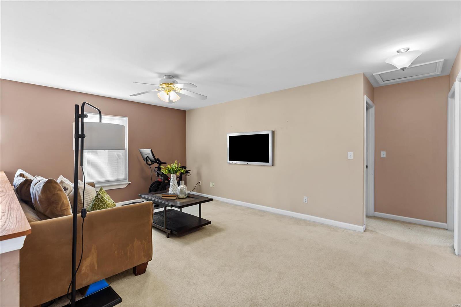 St Peters, Missouri 63376, United States, 4 Bedrooms Bedrooms, ,3 BathroomsBathrooms,Residential,Pending,28440