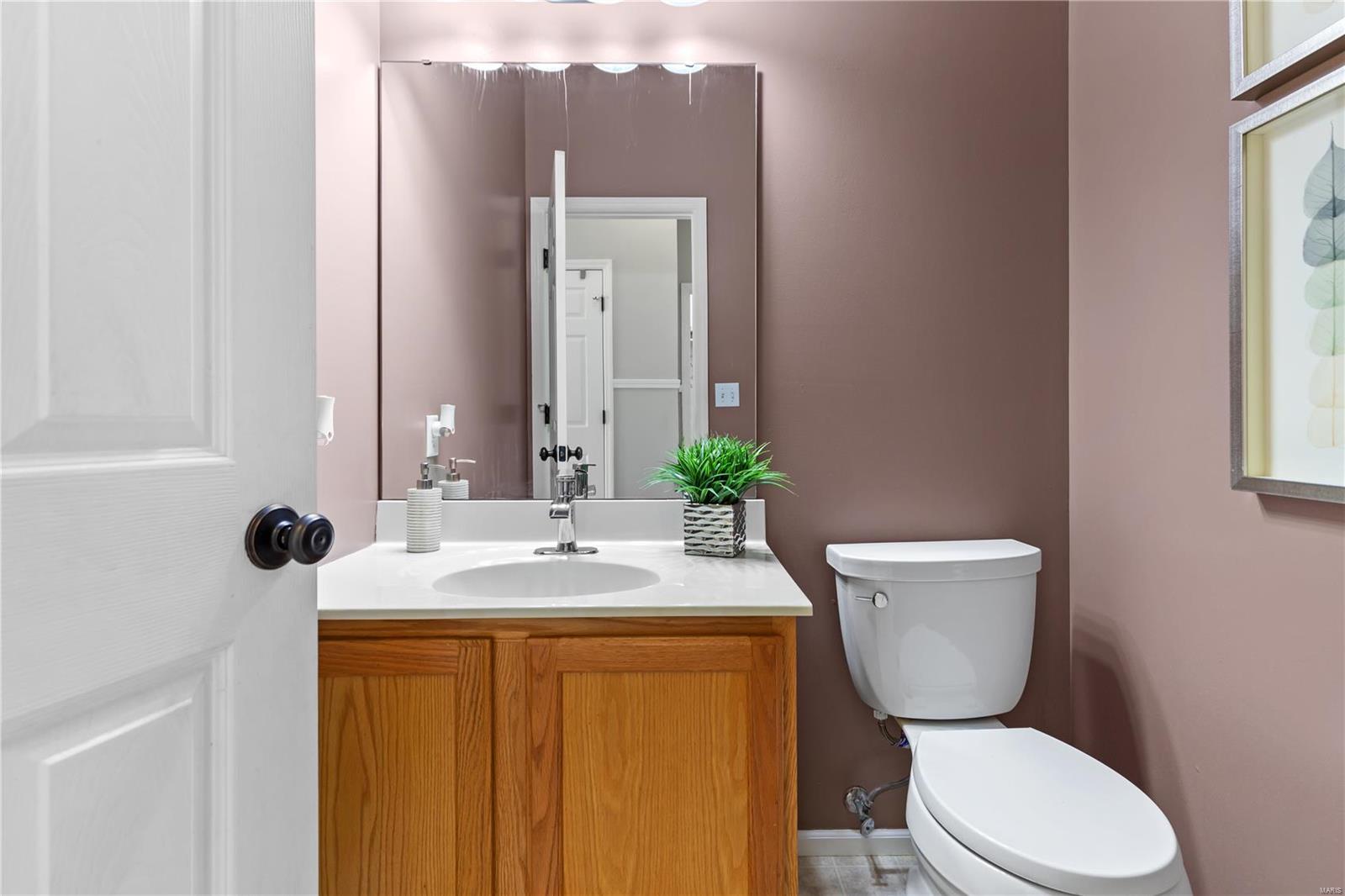 St Peters, Missouri 63376, United States, 4 Bedrooms Bedrooms, ,3 BathroomsBathrooms,Residential,Pending,28440