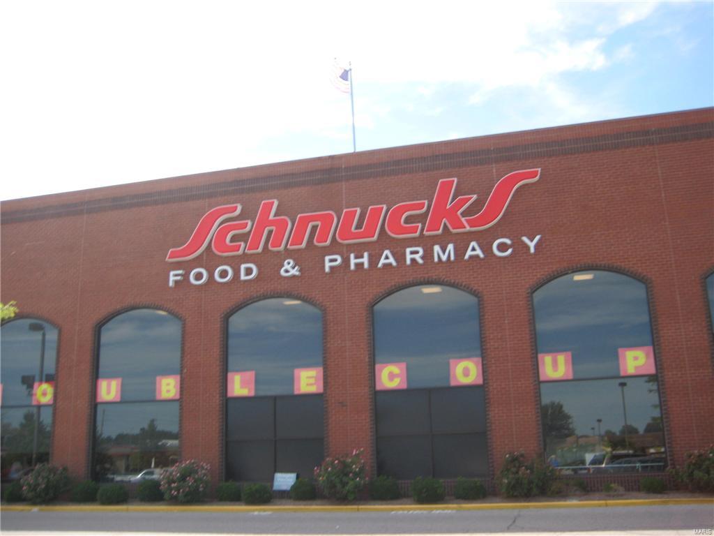 BUTLER HILL ( SCHNUCKS ) CENTER - Land