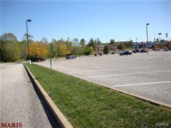 BUTLER HILL ( SCHNUCKS ) CENTER - Land