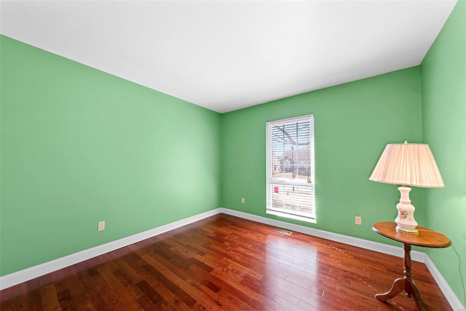 St Louis, Missouri 63123, United States, 3 Bedrooms Bedrooms, ,3 BathroomsBathrooms,Residential,Active,77922