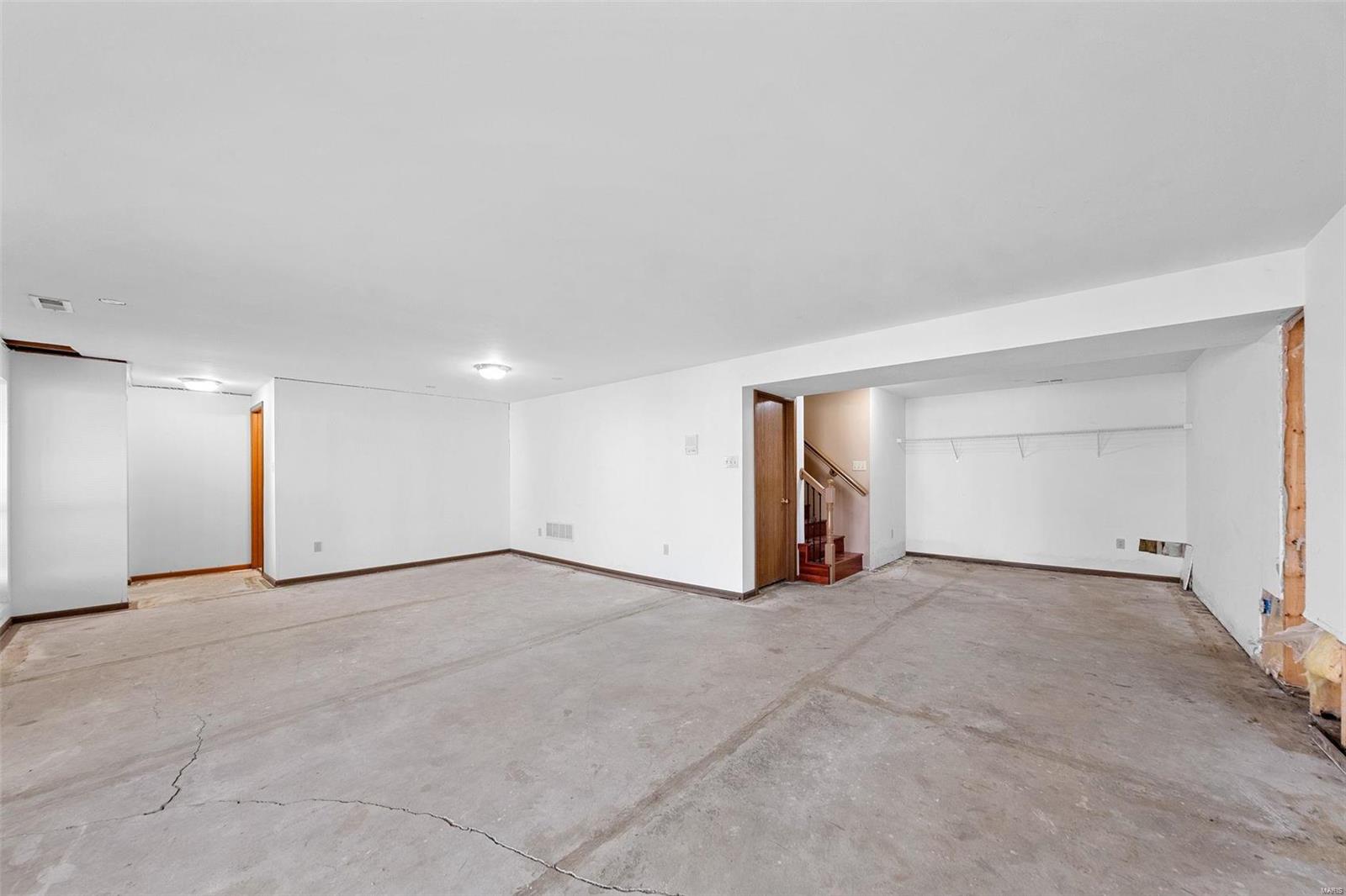 St Louis, Missouri 63123, United States, 3 Bedrooms Bedrooms, ,3 BathroomsBathrooms,Residential,Active,77922