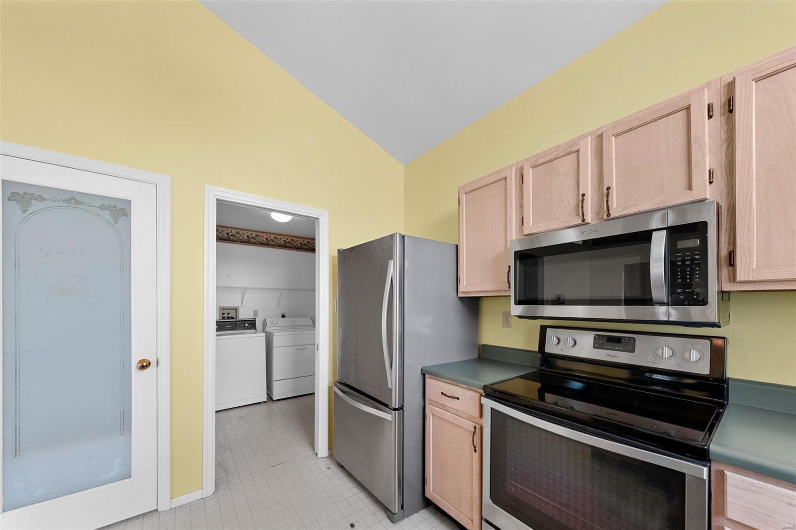 St Louis, Missouri 63123, United States, 3 Bedrooms Bedrooms, ,3 BathroomsBathrooms,Residential,Active,77922