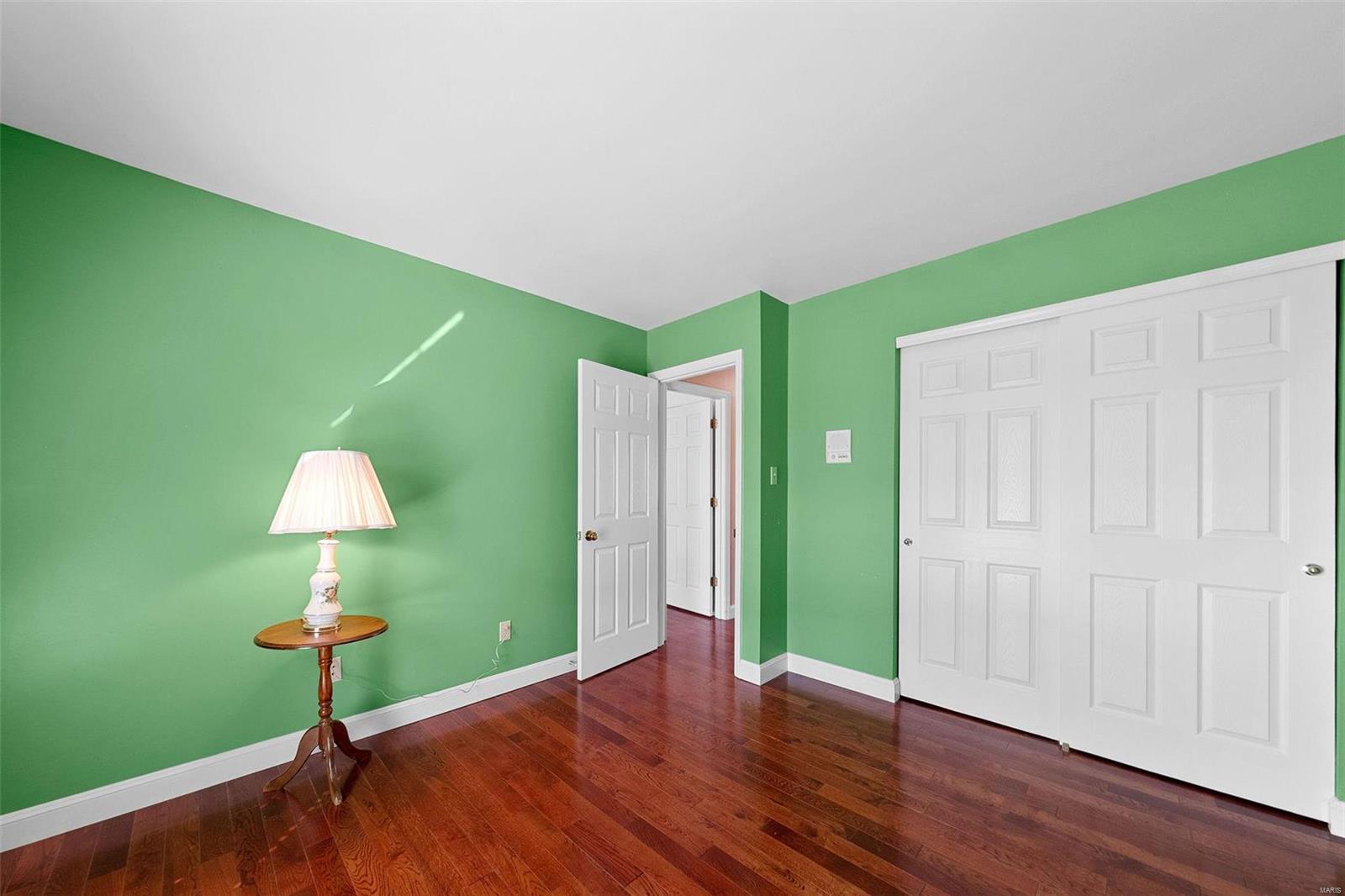 St Louis, Missouri 63123, United States, 3 Bedrooms Bedrooms, ,3 BathroomsBathrooms,Residential,Active,77922