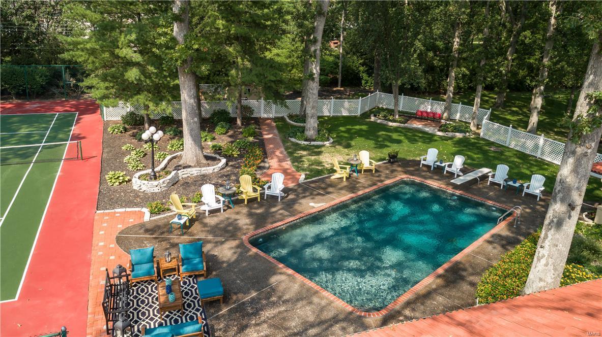 Frontenac Park - Residential